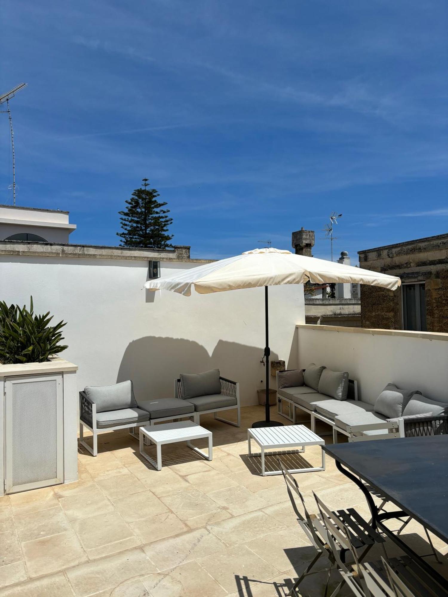 Alora Boutique Suites Lecce Exterior foto